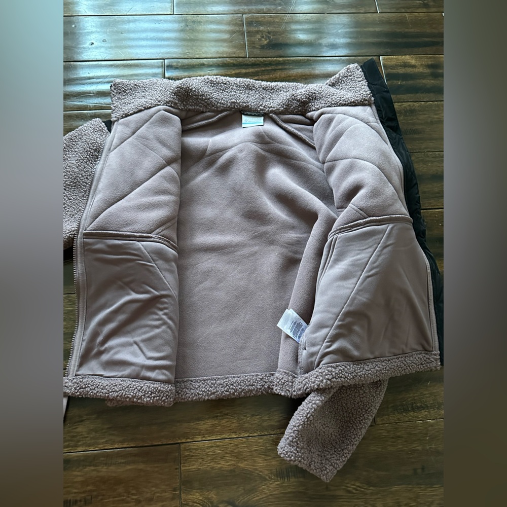 Columbia Fleece Zip Up - Picture 6 of 9
